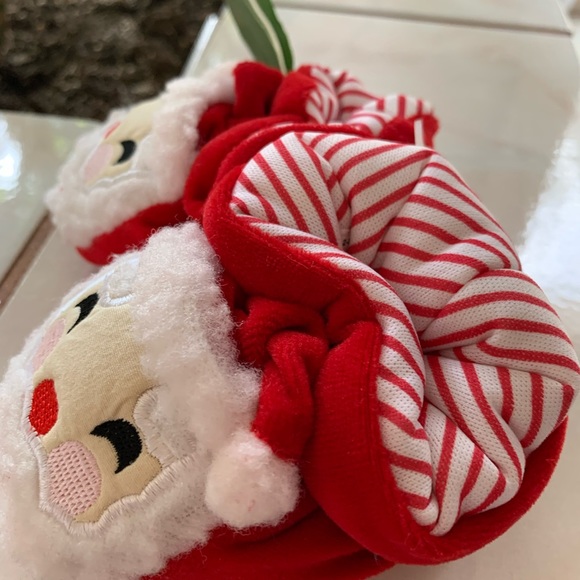 BABY DEER CHRISTMAS SANTA CLAUS BOOTIES WITH RATTLES NEW WITH TAG - Picture 8 of 8